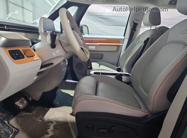 WVG6YVEB7SH019834 2025 VOLKSWAGEN ID Two Tone Вид салону спереду