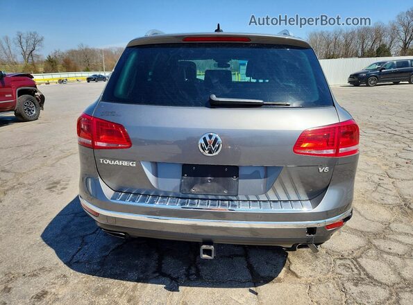 WVGRF7BP7HD000859 2017 VOLKSWAGEN TOUAREG Gray უკანა ხედი