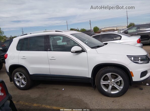 WVGSV7AX2HK012287 2017 VOLKSWAGEN TIGUAN White Rear interior view