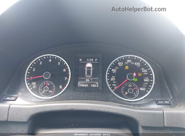 WVGUV7AX5HW506693 2017 VOLKSWAGEN TIGUAN Silver უკანა სავარძლების ხედი
