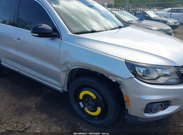 WVGUV7AX5HW506693 2017 VOLKSWAGEN TIGUAN Silver წინა ხედი