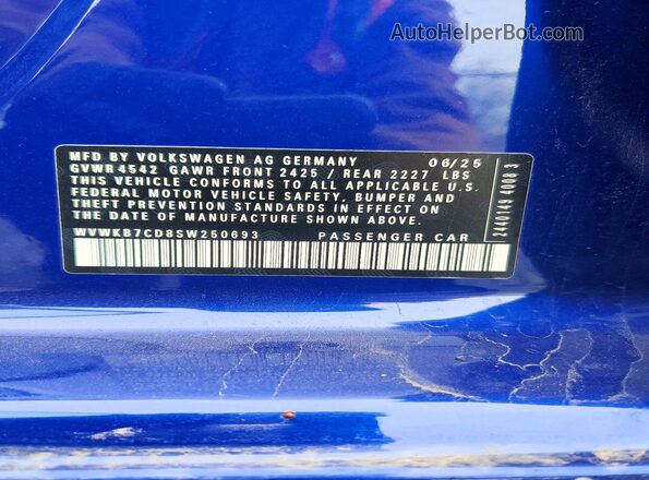 WVWKB7CD8SW250693 2025 VOLKSWAGEN GOLF Blue Vista del compartimento del motor