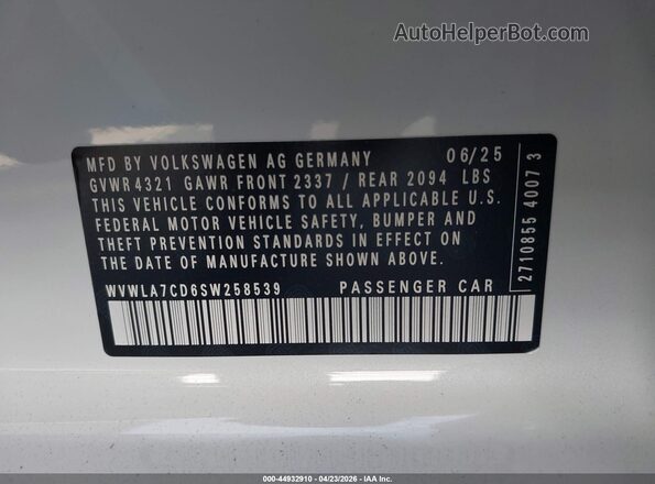 WVWLA7CD6SW258539 2025 VOLKSWAGEN GOLF White ძრავის განყოფილების ხედი