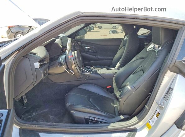 WZ1DB0C01MW038896 2021 TOYOTA GR Silver Widok wnętrza z przodu