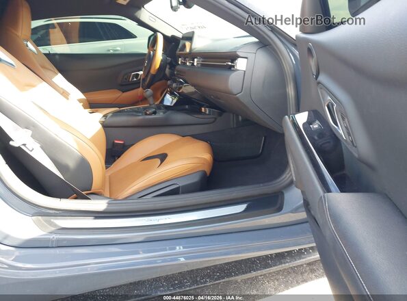 WZ1DB0G08PW054589 2023 TOYOTA GR SUPRA Gray Front interior view