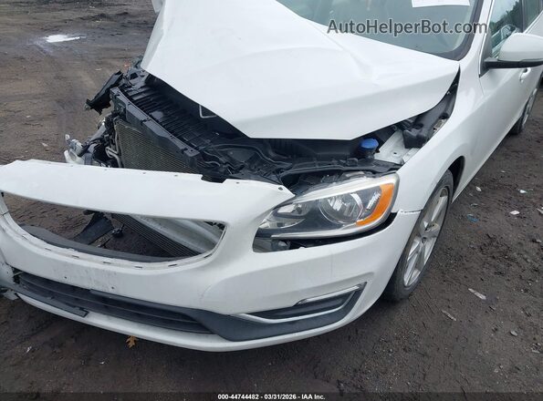 YV126MFK9G2390967 2016 VOLVO S60 White Vista interior trasera