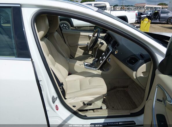 YV140MEKXG1293052 2016 VOLVO V60 White Սալոնի դիմացի տեսք