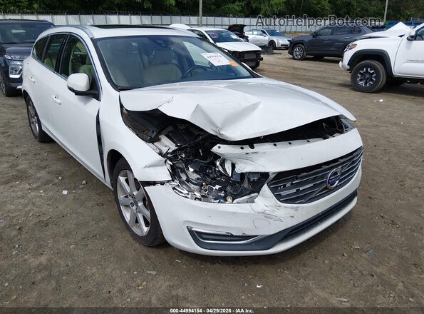 YV140MEKXG1293052 2016 VOLVO V60 White Դիմացի տեսք