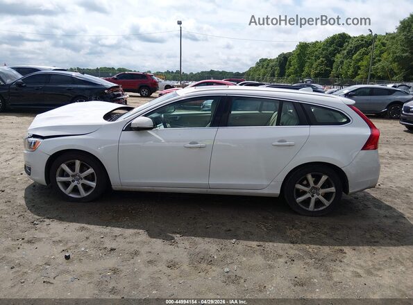 YV140MEKXG1293052 2016 VOLVO V60 White Սալոնի 360 աստիճան տեսք