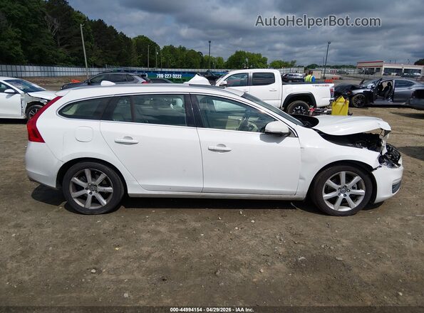 YV140MEKXG1293052 2016 VOLVO V60 White Սալոնի հետևի տեսք