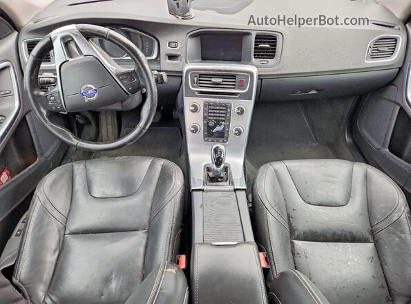 YV140MTL2J2467886 2018 VOLVO S60 Charcoal Dashboard view
