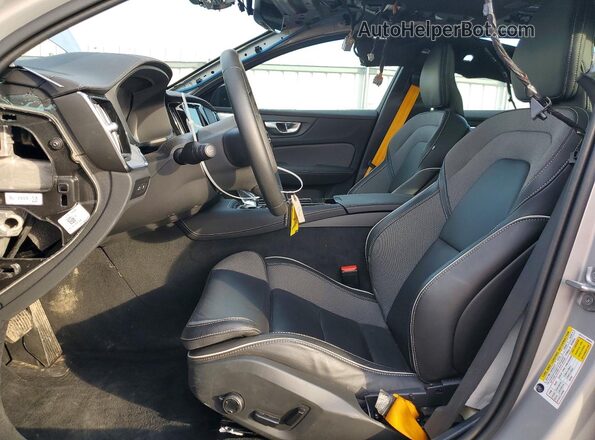 YV1H60EP1R1633552 2024 VOLVO V60 Silver წინა სალონის ხედი