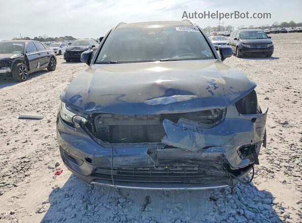 YV4162UL1N2642349 2022 VOLVO XC40 Blue Front view