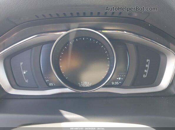 YV440MBK3G1246730 2016 VOLVO XC70 White Widok tylnych siedzeń