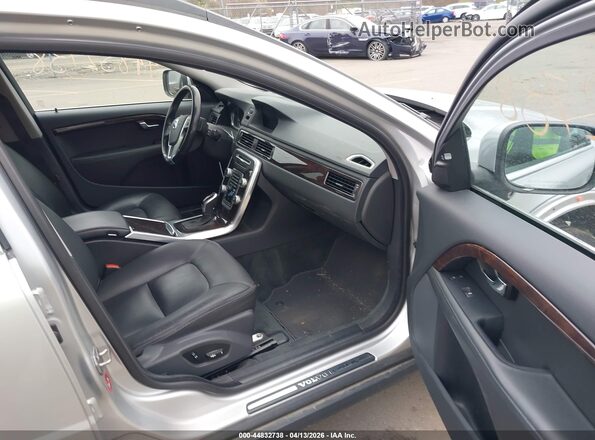 YV440MBM5G1239487 2016 VOLVO XC70 Silver Widok wnętrza z przodu