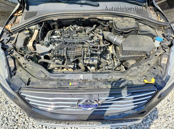 YV440MDR4H2035817 2017 VOLVO XC60 Black Widok wnętrza z tyłu