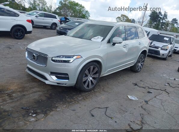 YV4A221L9N1871657 2022 VOLVO XC90 White 