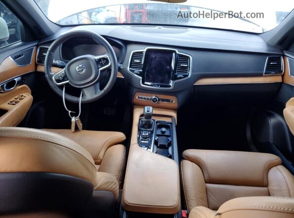 YV4A22PL2H1105782 2017 VOLVO XC90 White Вид панелі приладів