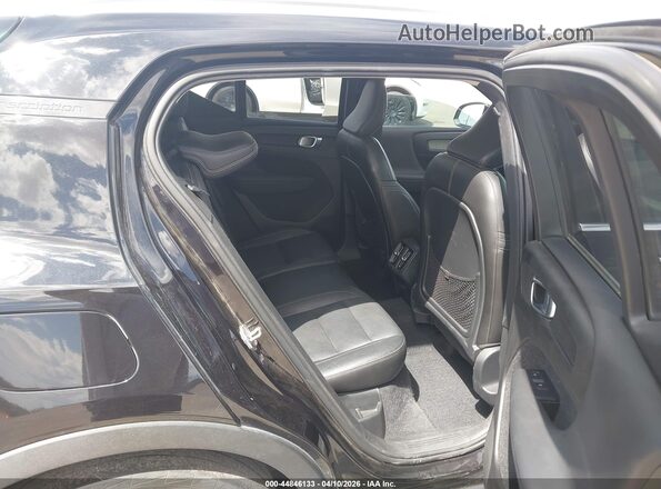 YV4AC2HL3K2118876 2019 VOLVO XC40 Black VIN sticker view
