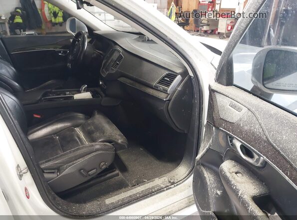 YV4BC0PL8H1122964 2017 VOLVO XC90 HYBRID White Вид салону спереду
