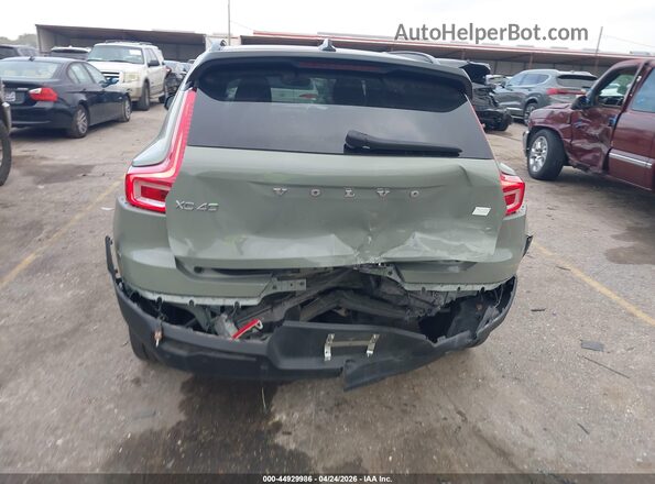 YV4ED3UL2P2956043 2023 VOLVO XC40 RECHARGE PURE ELECTRIC Green Widok z przodu