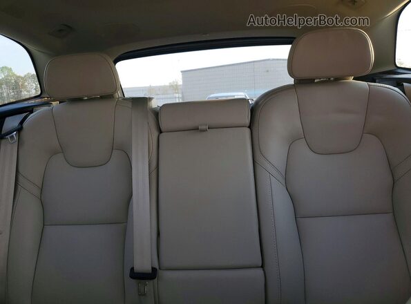 YV4H60DM9R1859350 2024 VOLVO XC60 Gray Widok tylnych siedzeń