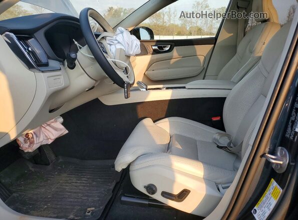 YV4H60DM9R1859350 2024 VOLVO XC60 Gray Widok wnętrza z przodu