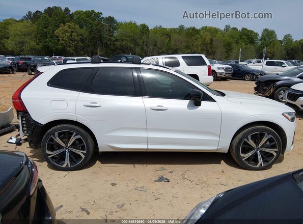 YV4H60DX2P1210271 2023 VOLVO XC60 RECHARGE PLUG-IN HYBRID White Widok wnętrza 360 stopni