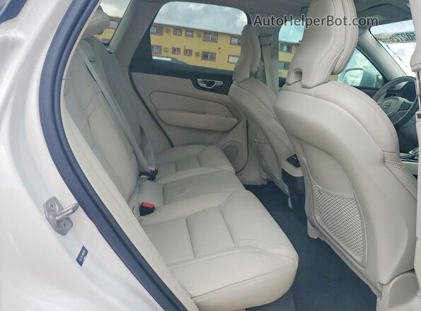 YV4L12DL2N1905154 2022 VOLVO XC60 White Հետևի նստատեղերի տեսք