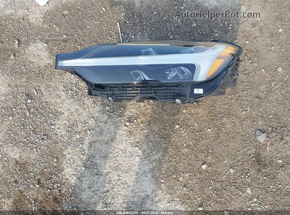 YV4L12RL1R1777827 2024 VOLVO XC60 Blue Vista del cuadro de instrumentos