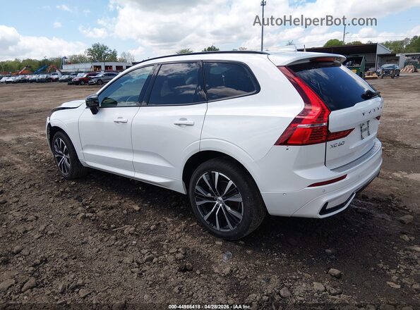 YV4L12RL3R1904660 2024 VOLVO XC60 White Trasero izquierdo