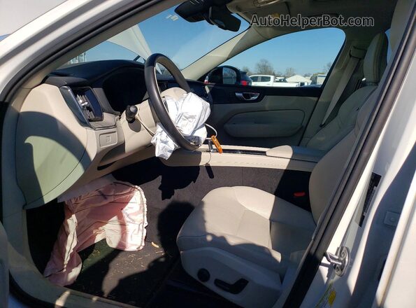 YV4L12RL7R1840784 2024 VOLVO XC60 Белый Вид салона спереди