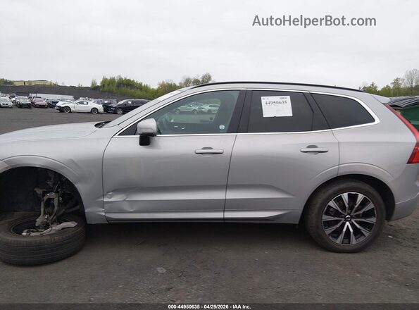 YV4L12RV2P1203672 2023 VOLVO XC60 Silver სალონის 360-გრადუსიანი ხედი