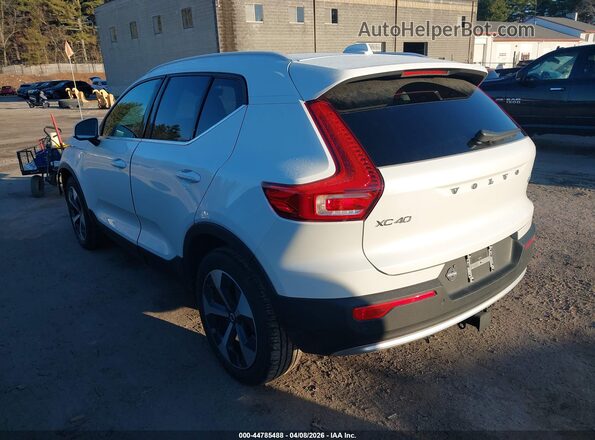 YV4L12UN4P2929308 2023 VOLVO XC40 White Trasero izquierdo
