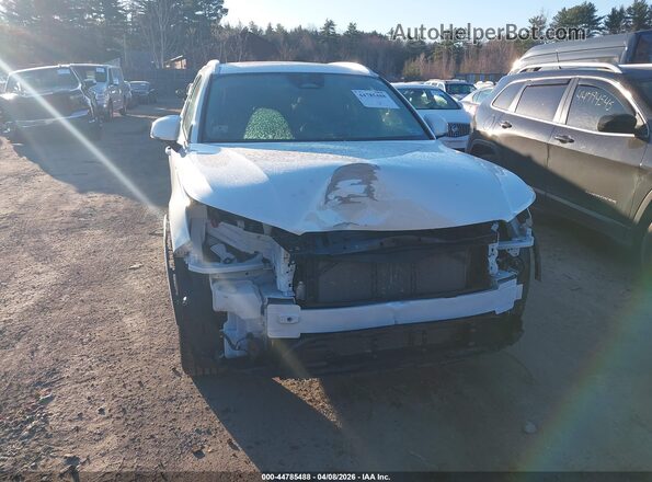 YV4L12UN4P2929308 2023 VOLVO XC40 White Vista del cuadro de instrumentos