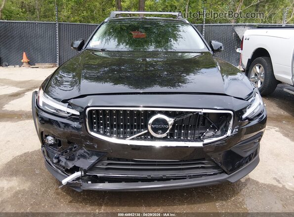 YV4L12WL1S2148461 2025 VOLVO V60 CROSS COUNTRY Черный Вид щитка приборов