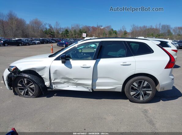 YV4M12RC8T1287784 2026 VOLVO XC60 White 