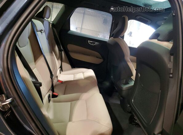 YV4M12RCXT1415247 2026 VOLVO XC60 Blue Vista interior trasera