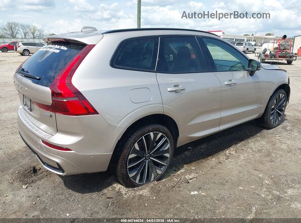 YV4M12RM4T1361758 2026 VOLVO XC60 Champagne Rear right