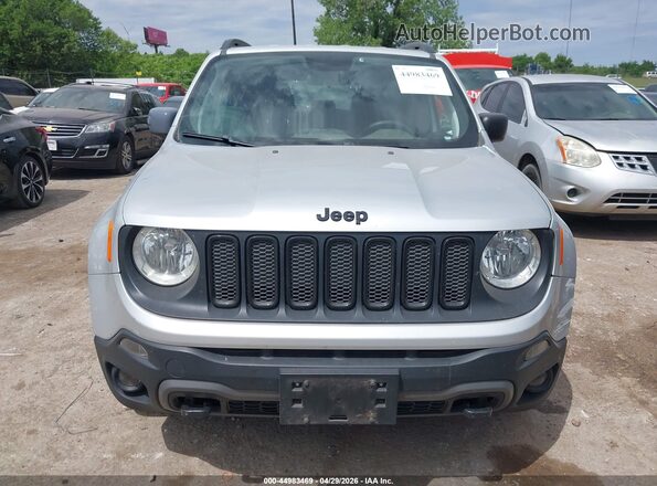 ZACCJBAB7JPH48603 2018 JEEP RENEGADE Silver Սալոնի հետևի տեսք