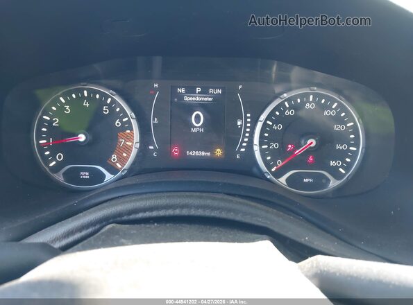 ZACNJBAB0KPK88921 2019 JEEP RENEGADE White Widok tylnych siedzeń