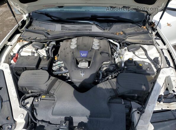 ZAM56RRA4H1230081 2017 MASERATI QUATTROPOR Белый Вид задней части салона