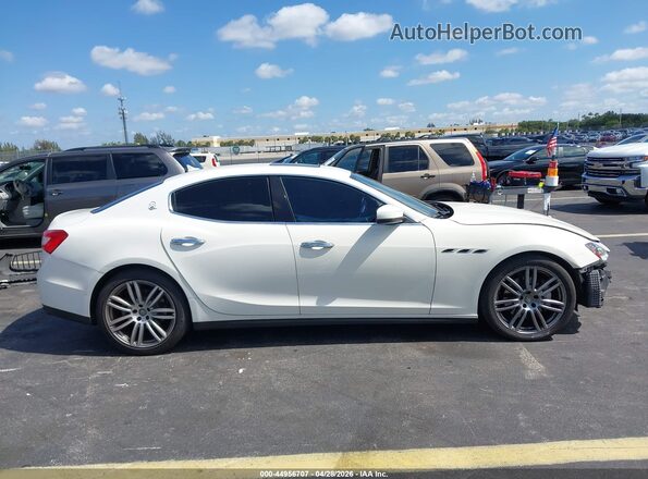 ZAM57XSA2H1212626 2017 MASERATI GHIBLI White სალონის 360-გრადუსიანი ხედი