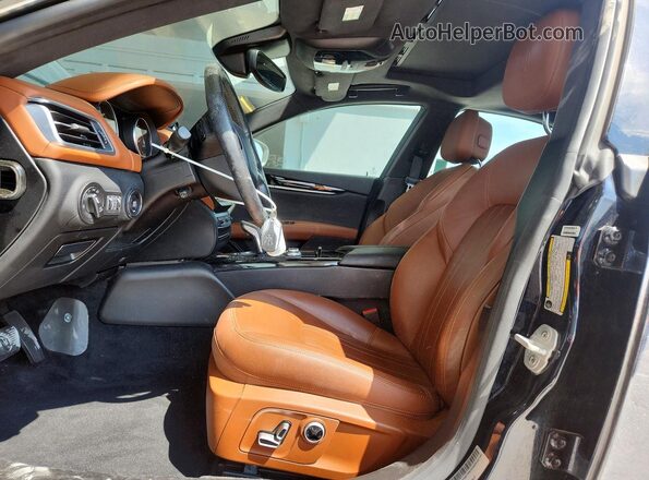 ZAM57YSA9M1367044 2021 MASERATI GHIBLI Blue Front interior view