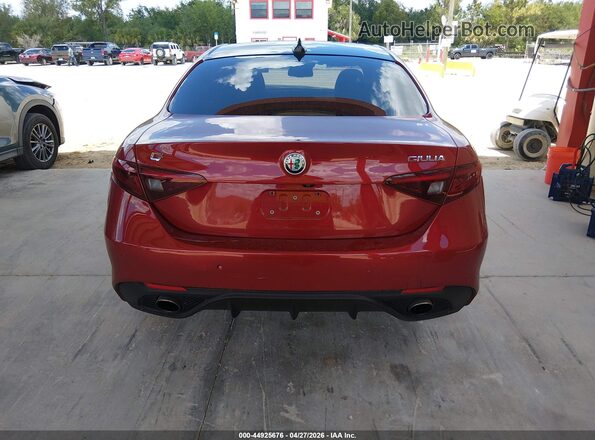 ZARFAECN5J7580985 2018 ALFA ROMEO GIULIA Red 