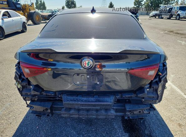 ZARFAMBN1N7652766 2022 ALFA ROMEO GIULIA Black Rear view