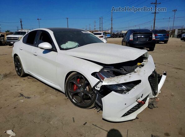 ZARFAMBN2K7604575 2019 ALFA ROMEO GIULIA Белый Передняя правая четверть