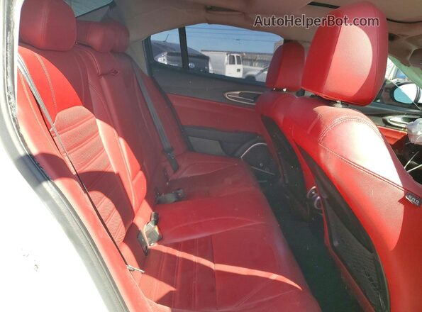 ZARFAMBN2K7604575 2019 ALFA ROMEO GIULIA Белый Вид задних сидений