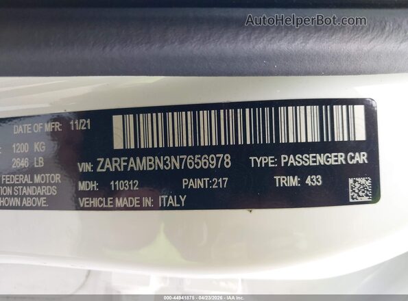 ZARFAMBN3N7656978 2022 ALFA ROMEO GIULIA White ძრავის განყოფილების ხედი