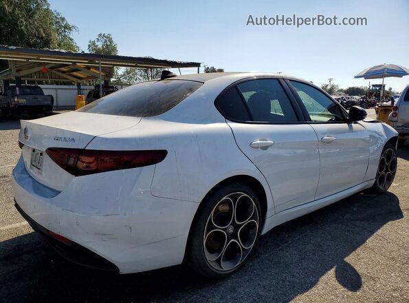 ZARFAMBN6N7666131 2022 ALFA ROMEO GIULIA White Tył prawy